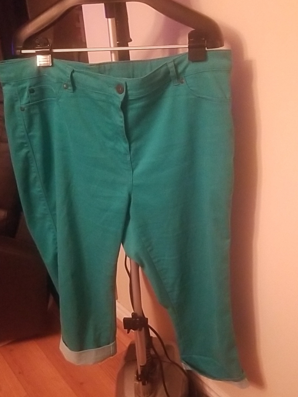 Penningtons Teal Capri Pants with Cuffed Hem 20
